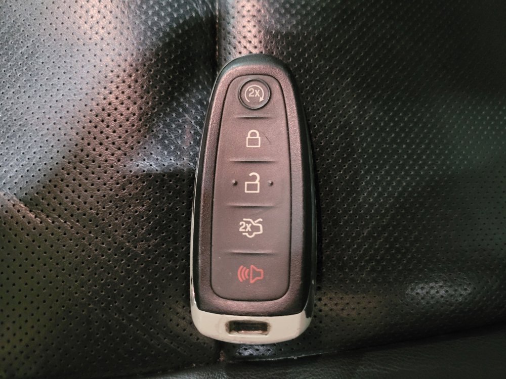 Used 2017 Lincoln Navigator Select AWD/4WD image 32
