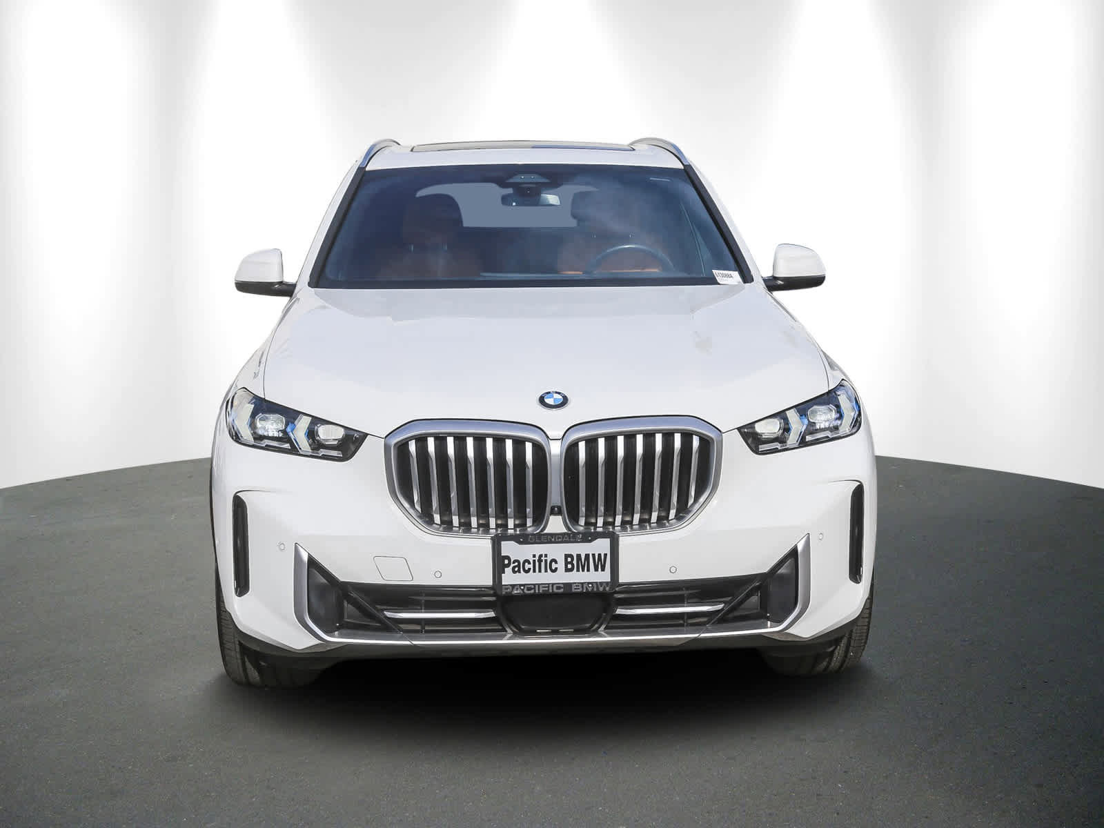 Certified 2024 BMW X5 sDrive40i w/ Premium Package image 2