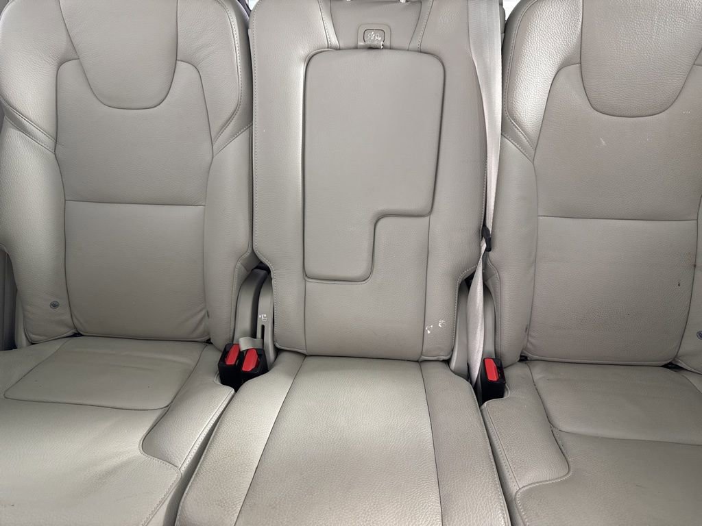 Used 2020 Volvo XC90 T6 Momentum AWD/4WD image 11