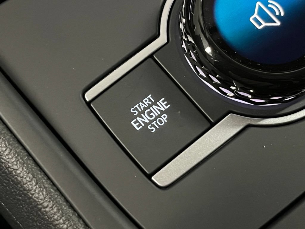 New 2026 Volkswagen Tiguan SE AWD/4WD image 17
