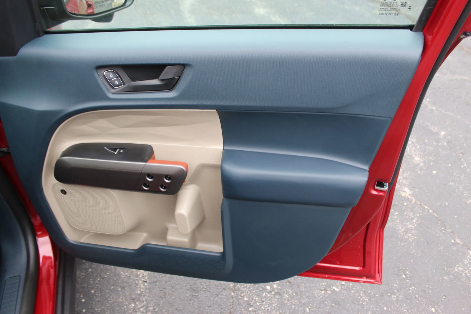 New 2026 Ford Maverick Lariat image 12