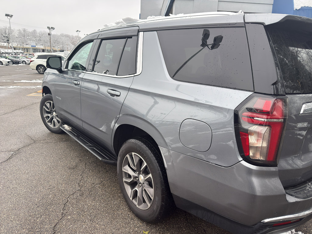 Used 2022 Chevrolet Tahoe LT w/ Luxury Package image 2