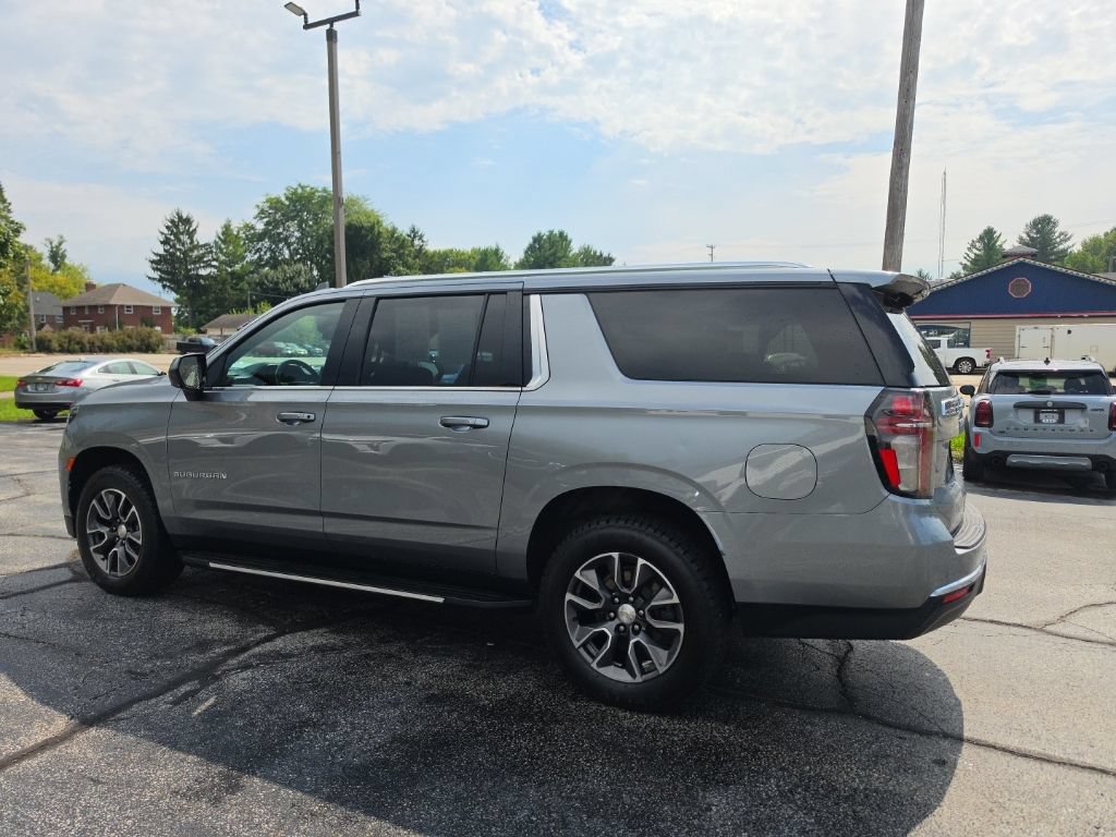 Certified 2023 Chevrolet Suburban LS AWD/4WD image 4