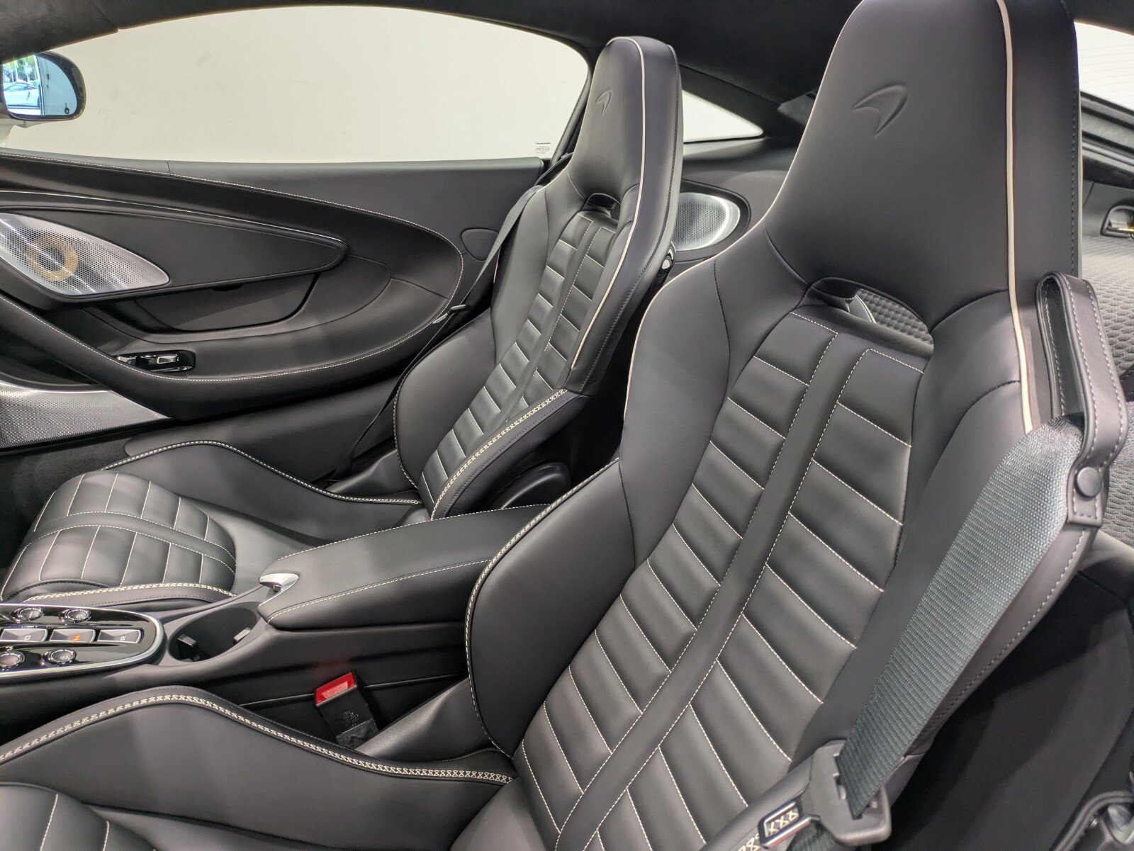 New 2025 McLaren GTS RWD image 8