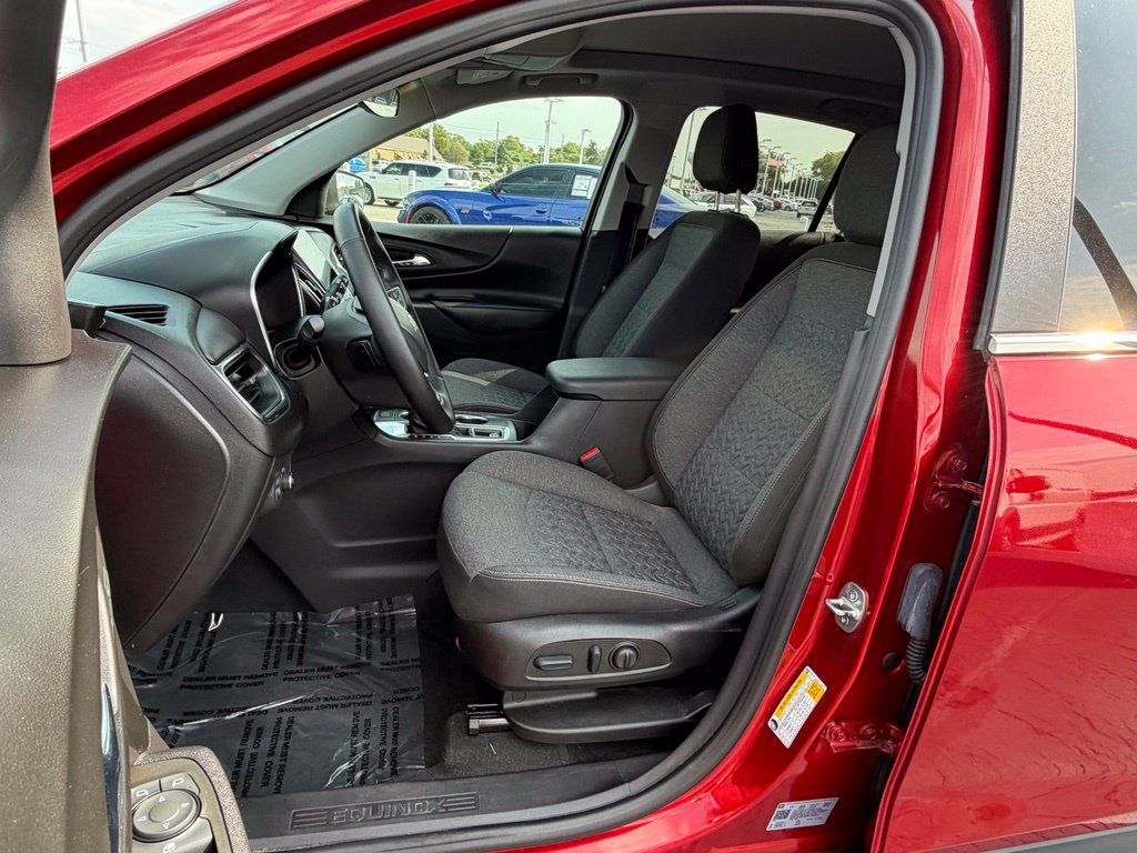 Used 2023 Chevrolet Equinox LT FWD image 14