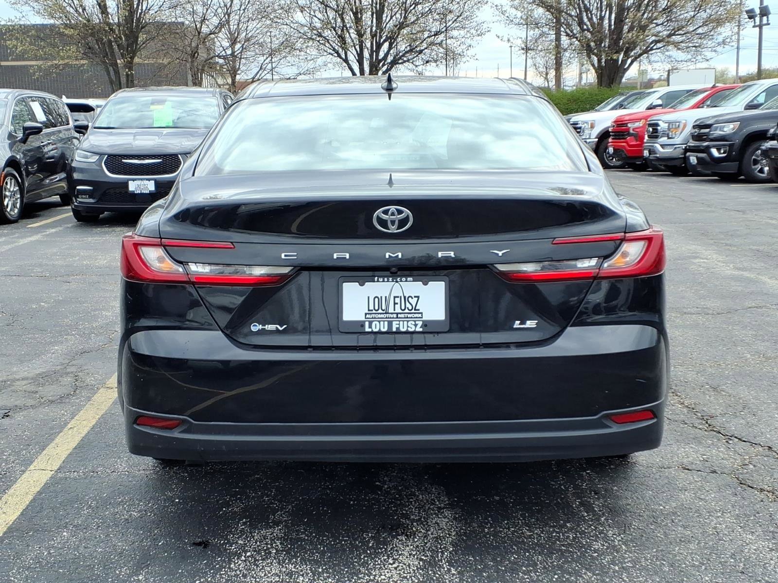 Used 2025 Toyota Camry LE image 32