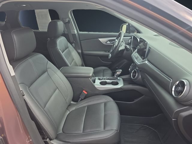 Used 2023 Chevrolet Blazer LT w/ Midnight/Sport Edition FWD image 15