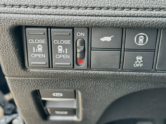 Certified 2024 Honda Odyssey EX-L image 13