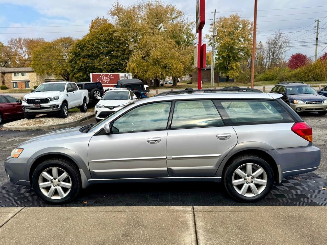 Used 2007 Subaru Outback 2.5i Limited AWD/4WD image 16