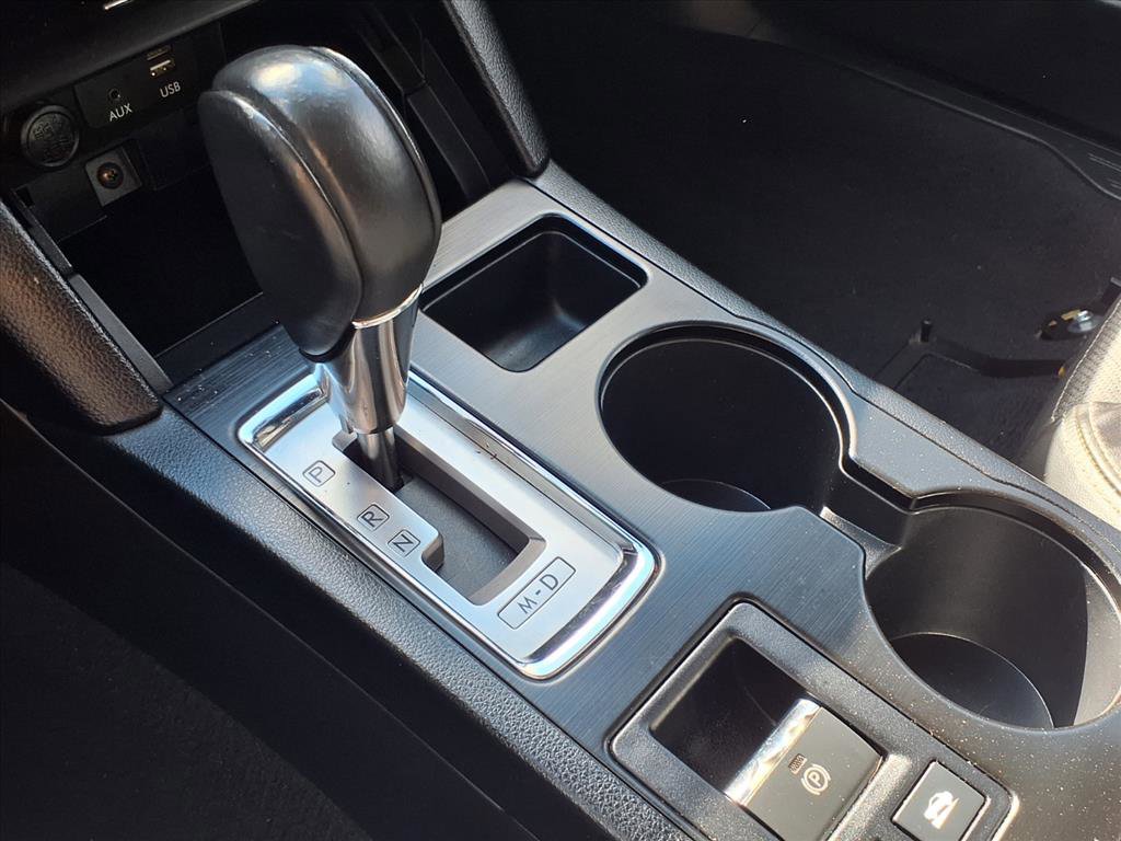 Used 2017 Subaru Legacy 2.5i Limited image 13