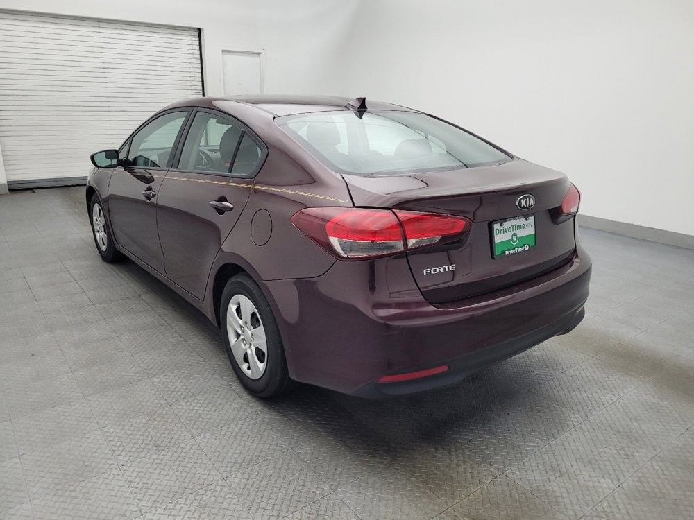 Used 2017 Kia Forte LX image 5