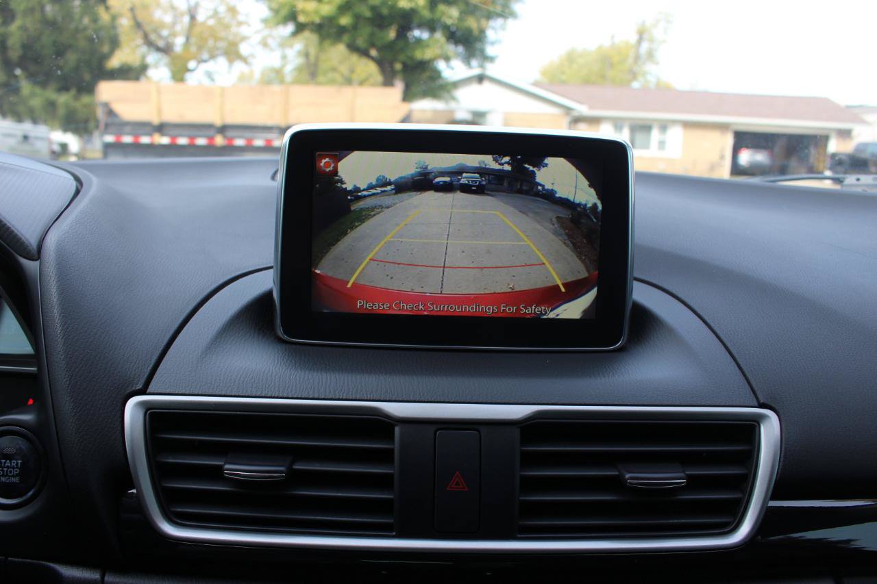 Used 2016 MAZDA MAZDA3 i Touring FWD image 25