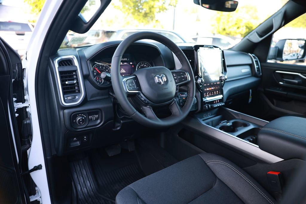 New 2026 RAM 1500 4x4 Crew Cab image 11
