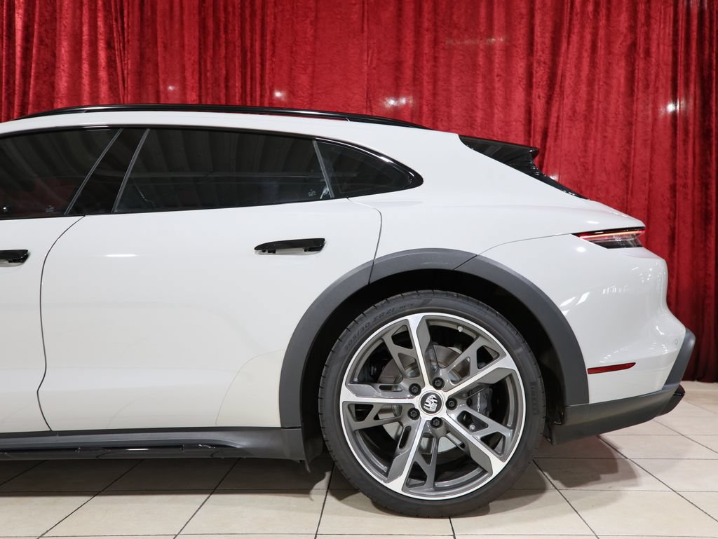 Used 2022 Porsche Taycan 4 Cross Turismo AWD/4WD image 6