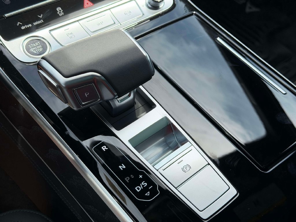 New 2026 Audi A8 L 3.0T AWD/4WD image 29