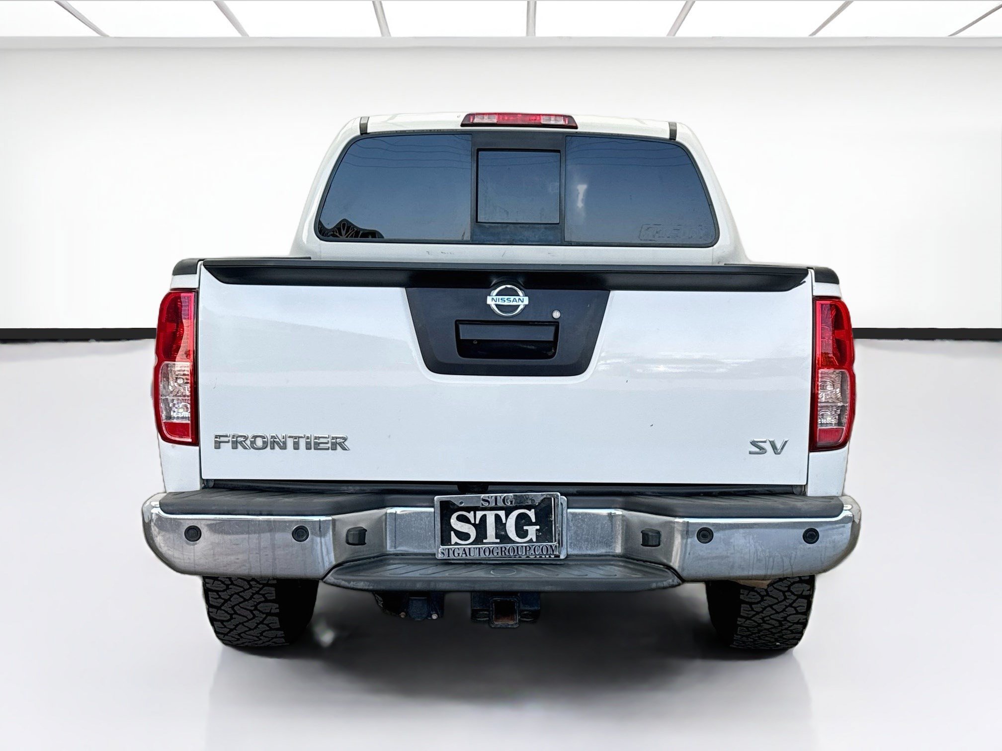 Used 2017 Nissan Frontier SV w/ SV Value Truck Package RWD image 5