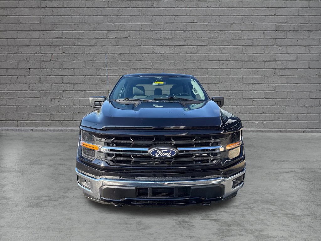 Used 2024 Ford F150 XLT AWD/4WD image 2