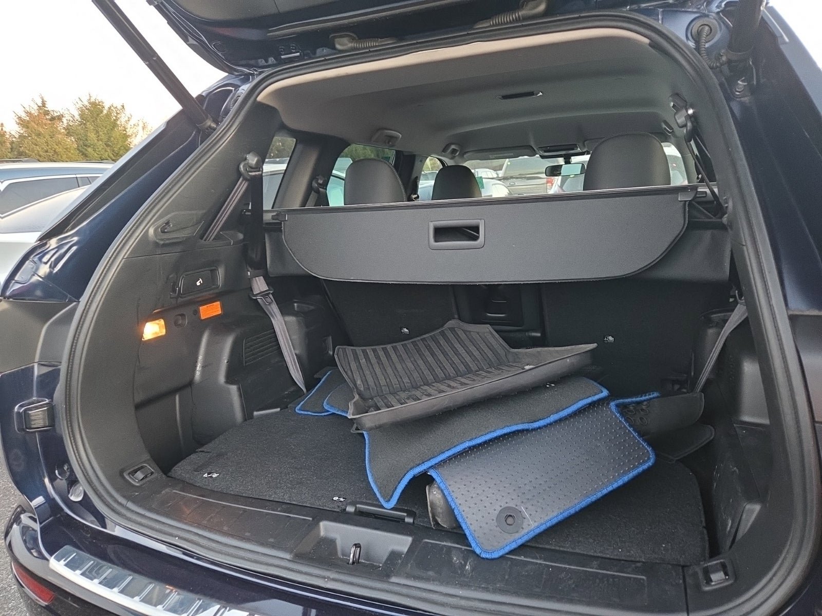 Used 2023 Mitsubishi Outlander SE image 13