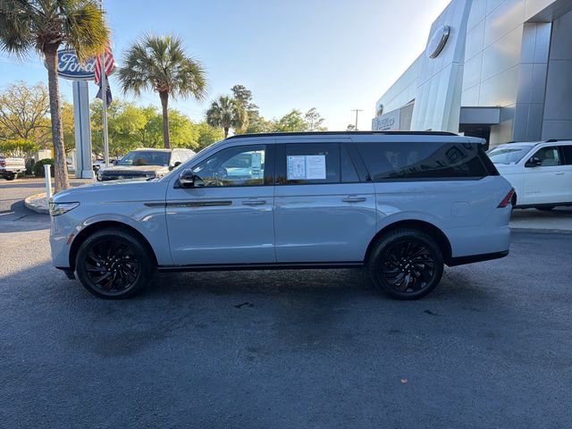 Used 2025 Lincoln Navigator L Reserve w/ Jet Appearance Package image 5