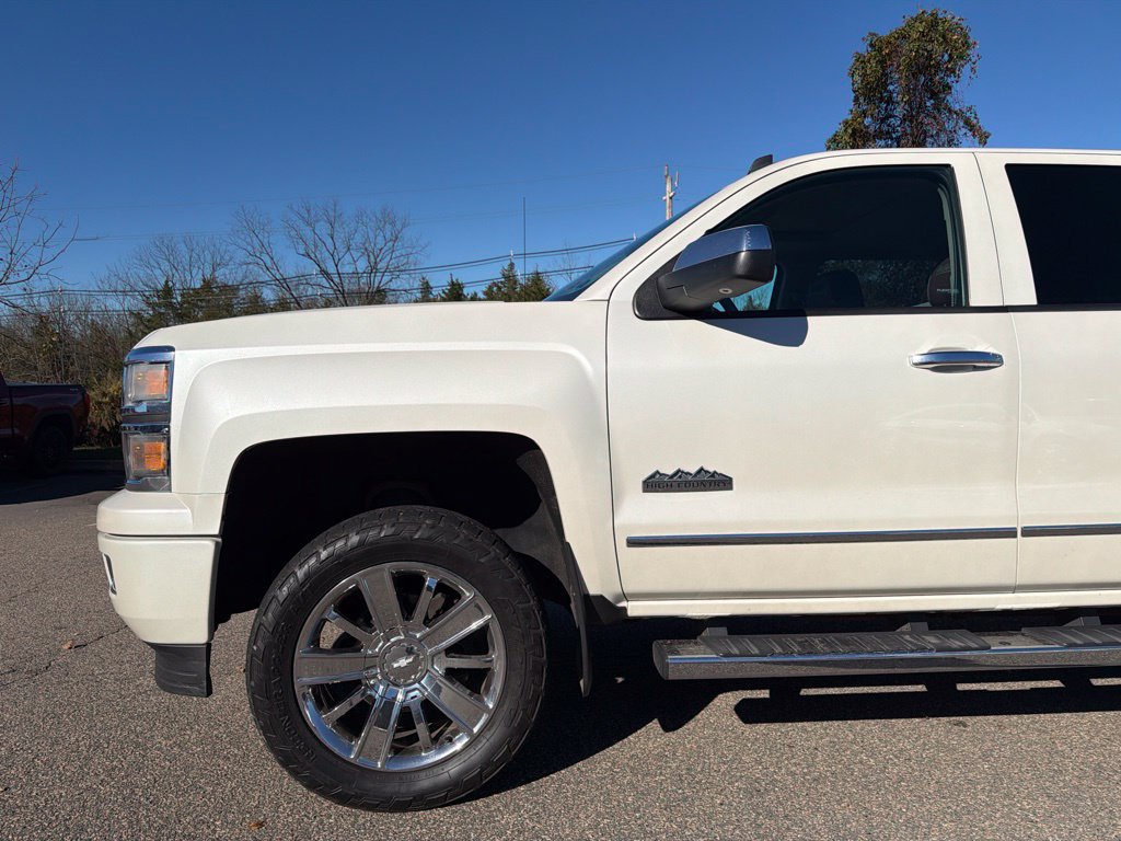 Used 2014 Chevrolet Silverado 1500 High Country w/ High Country Premium Package AWD/4WD image 5