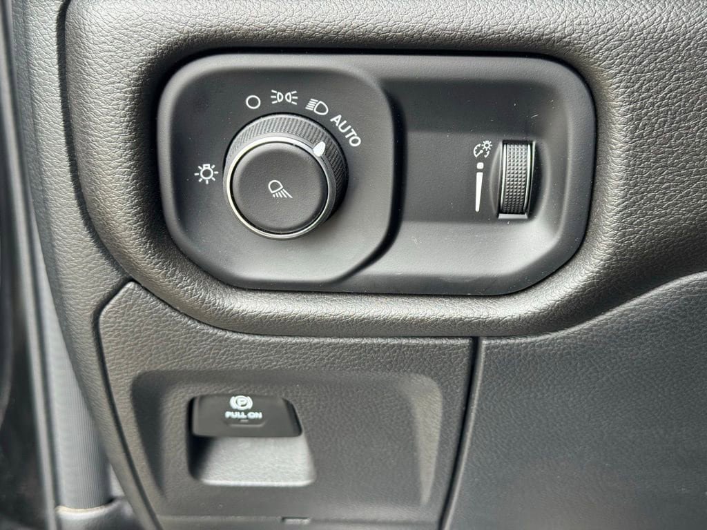 Used 2025 RAM 1500 Tradesman AWD/4WD image 20