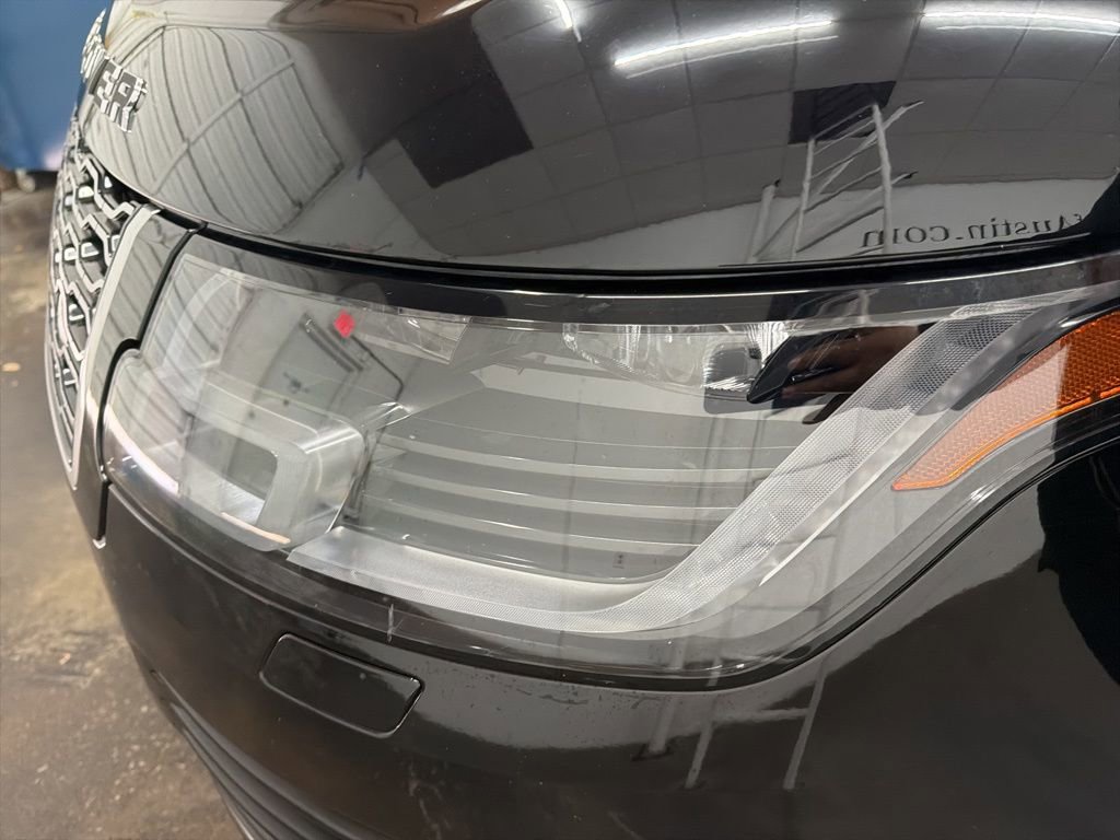 Used 2019 Land Rover Range Rover HSE image 10