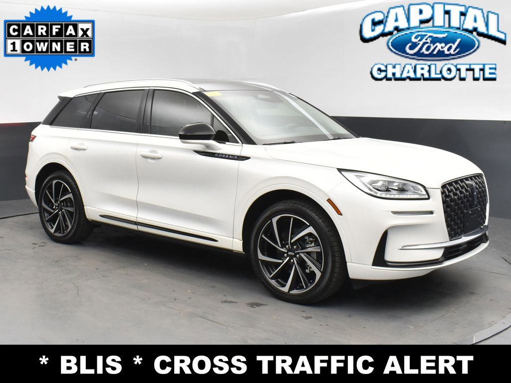 Used 2024 Lincoln Corsair Grand Touring w/ Rear Removable Package Tray image 4