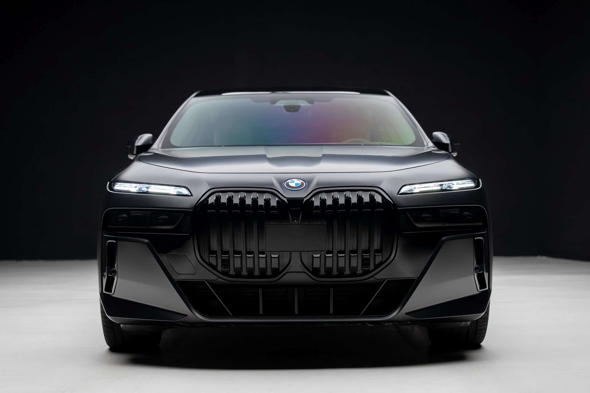 Used 2023 BMW i7 xDrive60 AWD/4WD image 8