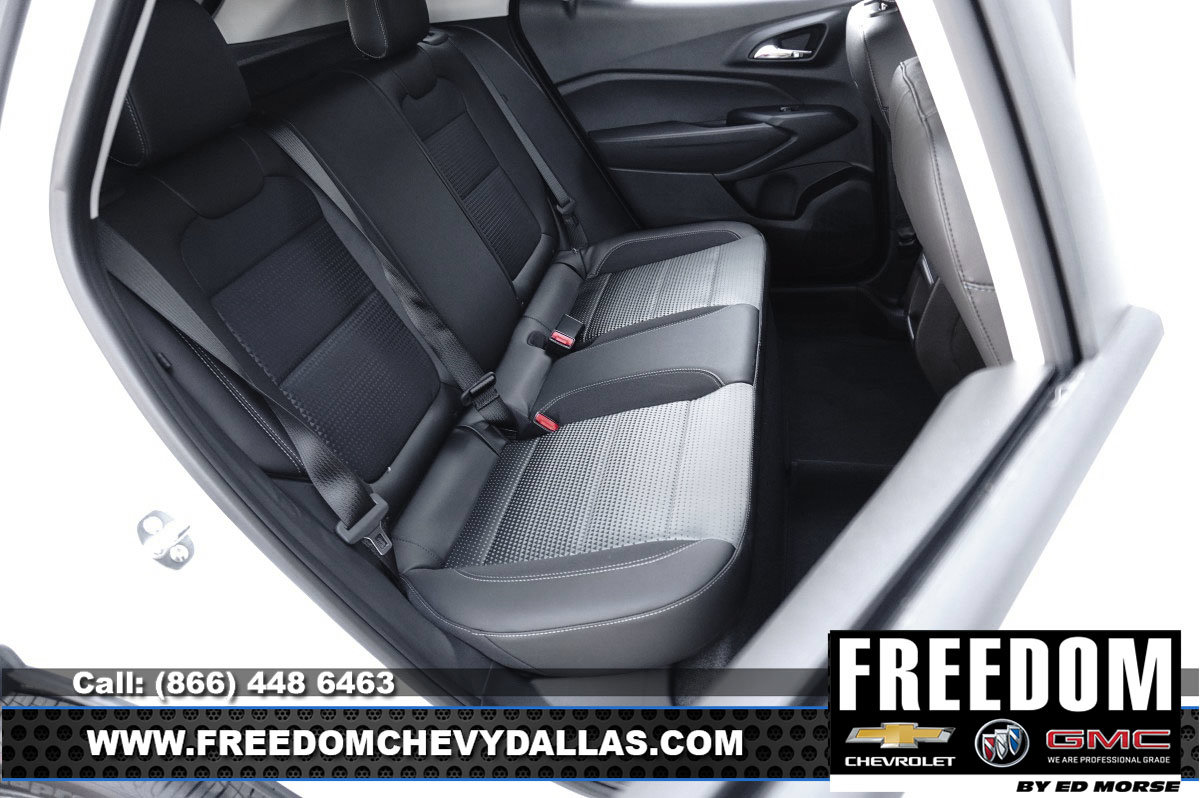 New 2026 Chevrolet Trax LT w/ LT Convenience Package FWD image 14