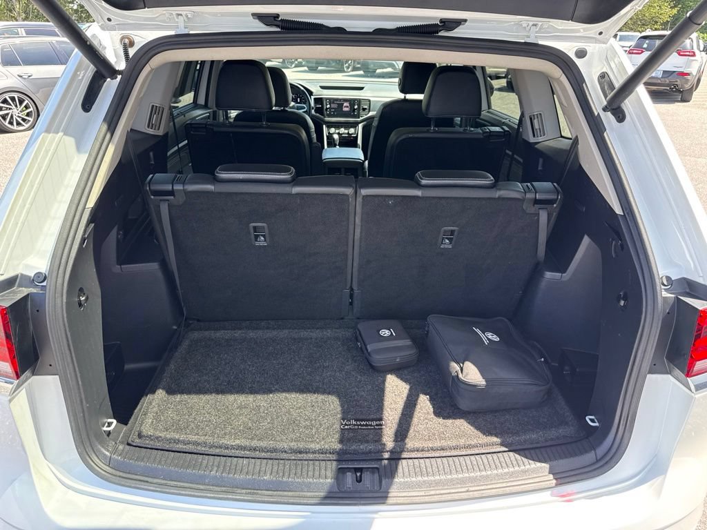 Used 2023 Volkswagen Atlas SEL Premium AWD/4WD image 11