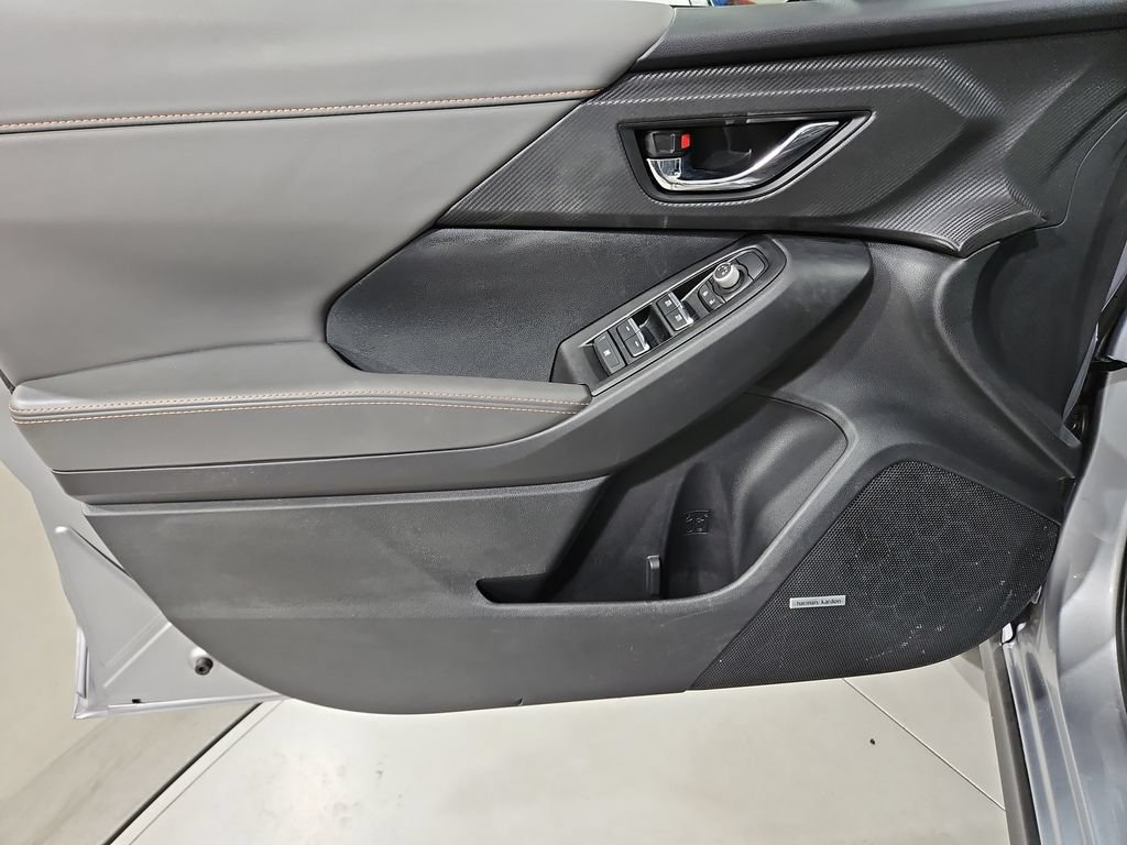 Certified 2025 Subaru Crosstrek 2.5i Limited w/ Popular Package #4A AWD/4WD image 12