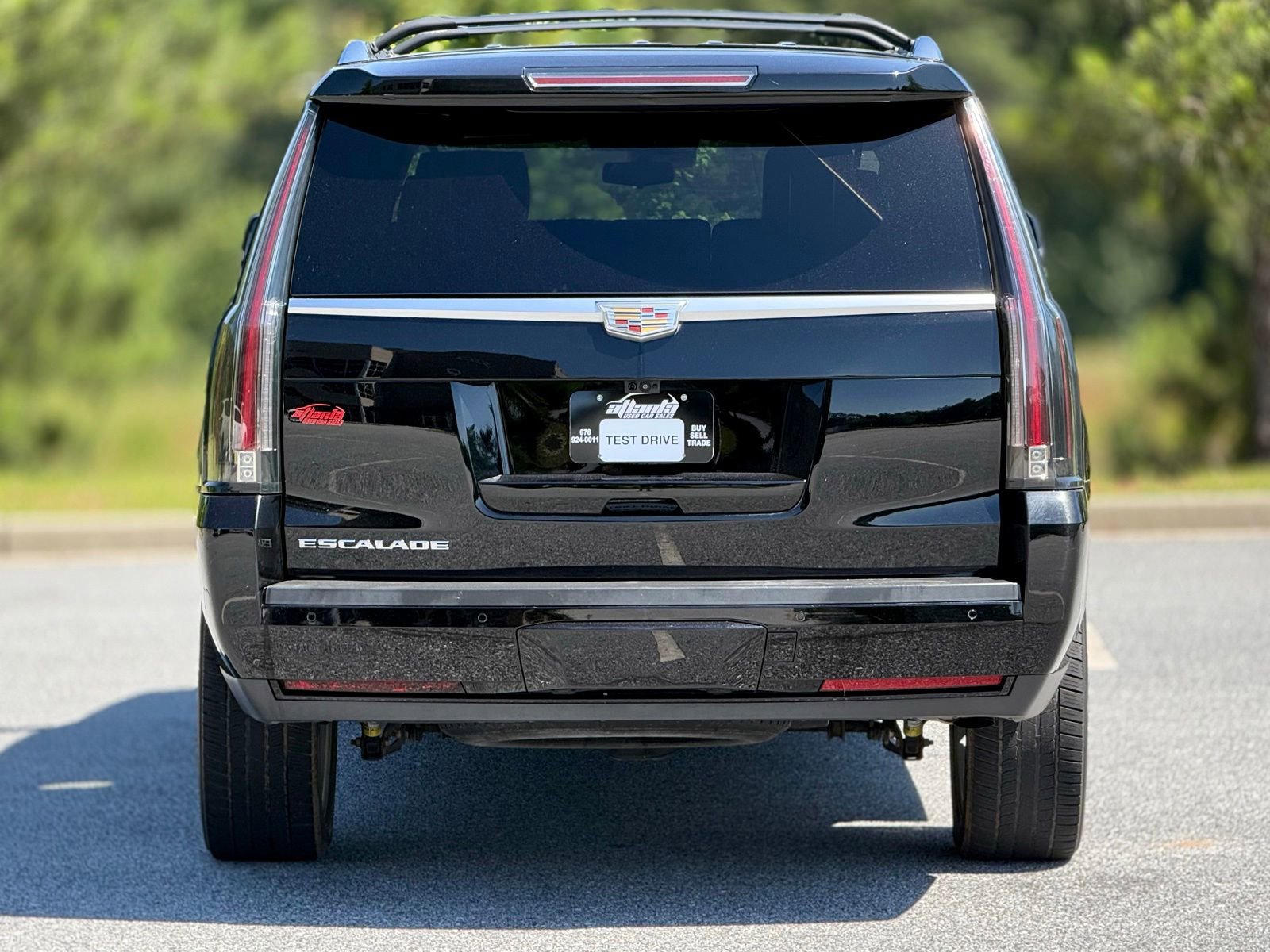 Used 2019 Cadillac Escalade ESV Platinum AWD/4WD image 6