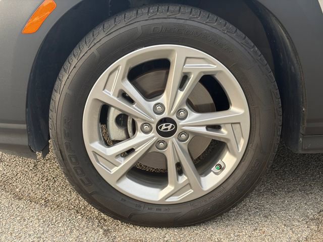 Used 2023 Hyundai Kona SEL image 21