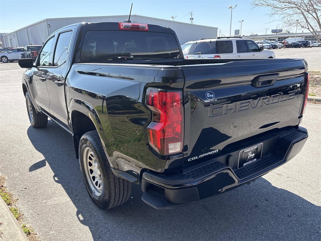 Used 2024 Chevrolet Colorado W/T image 3