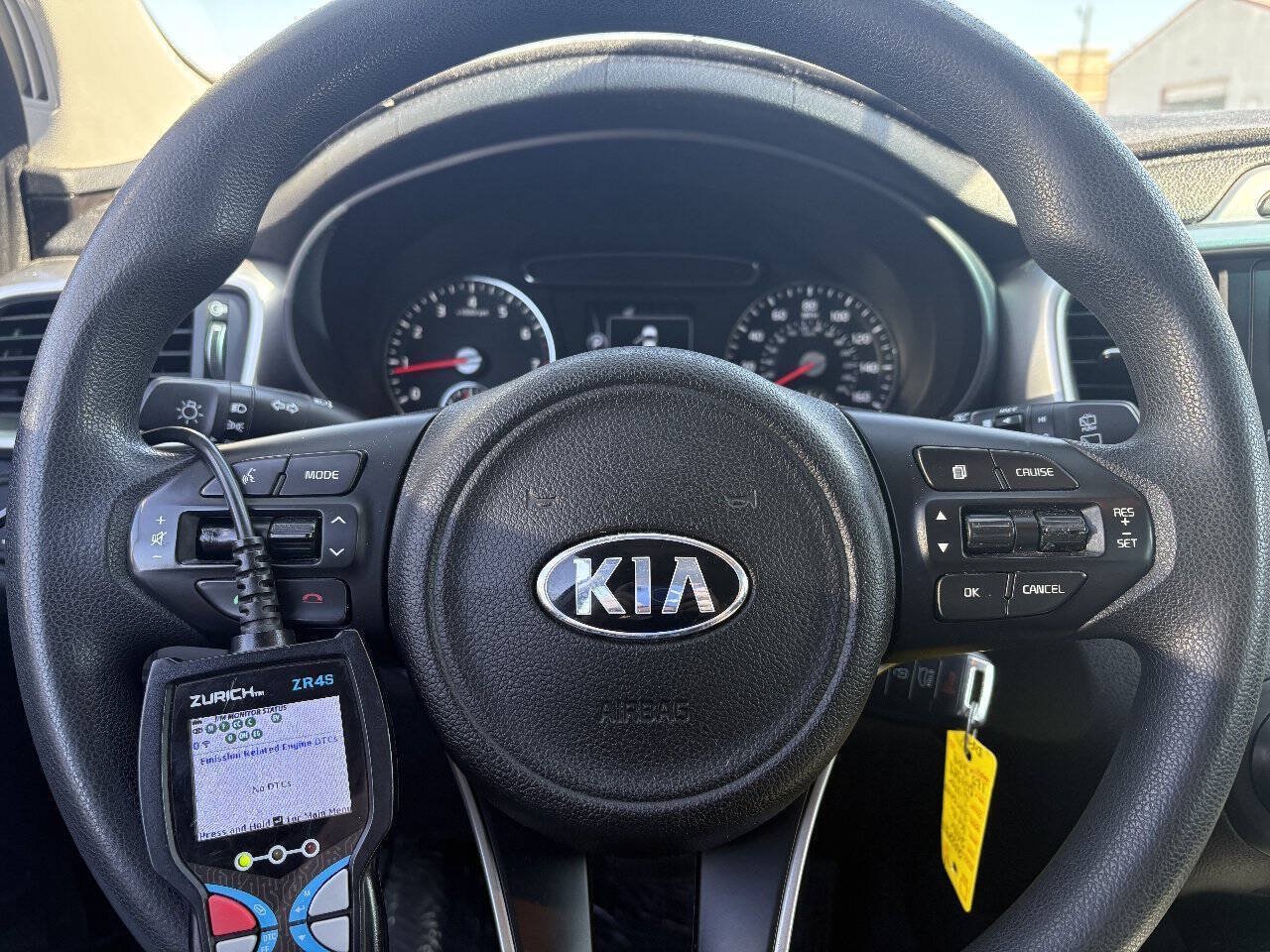 Used 2016 Kia Sorento L FWD image 36