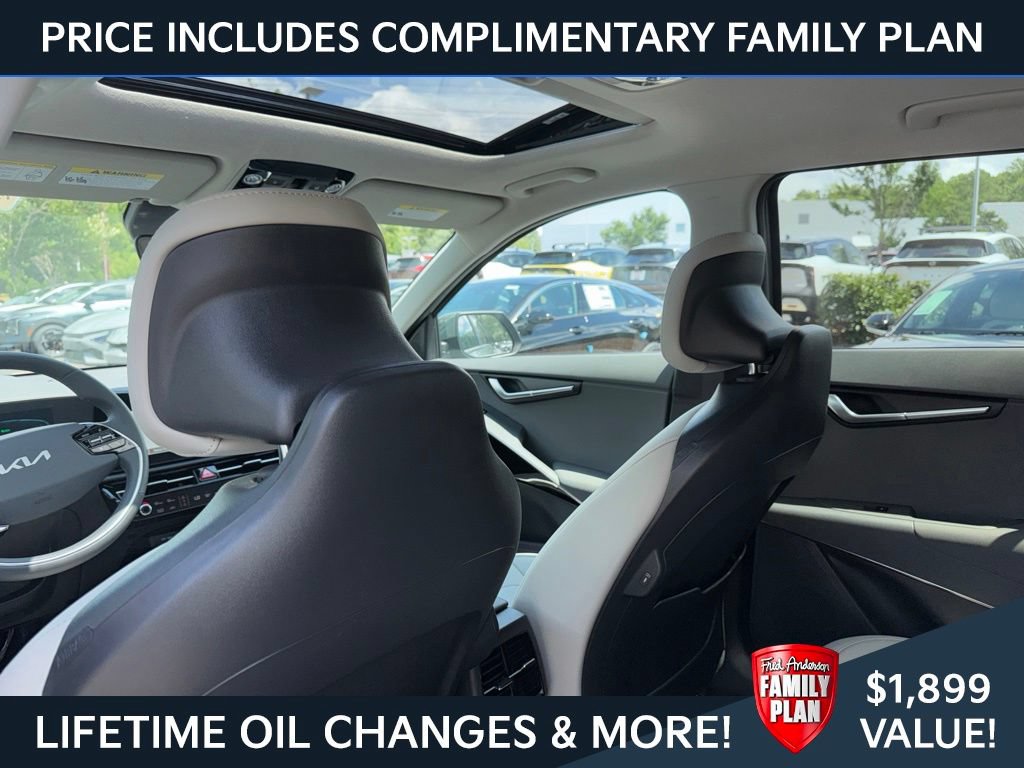 New 2026 Kia Niro EX w/ EX Premium Package FWD image 12