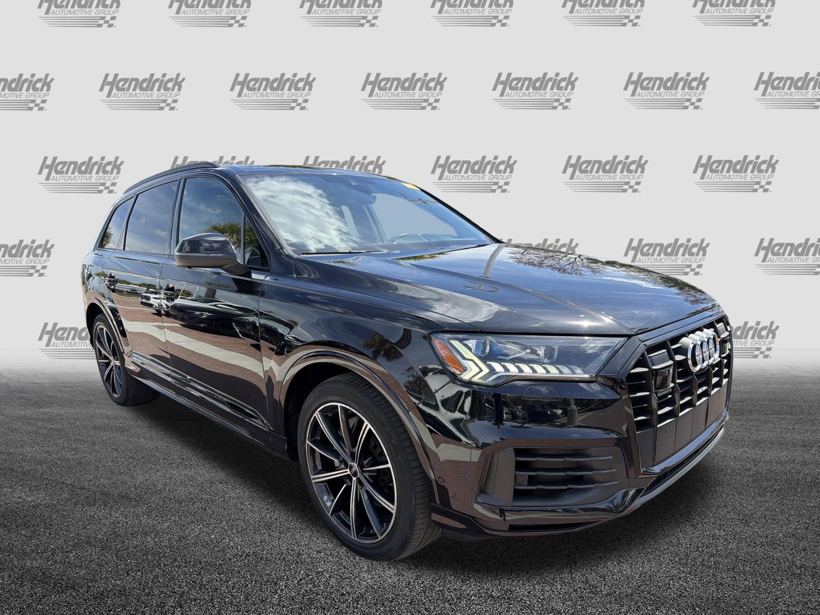Used 2021 Audi Q7 3.0T Prestige w/ Prestige Package image 2