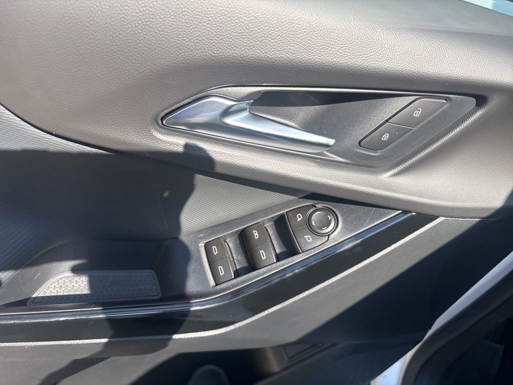 New 2026 Chevrolet Equinox LT w/ Convenience Package II image 25