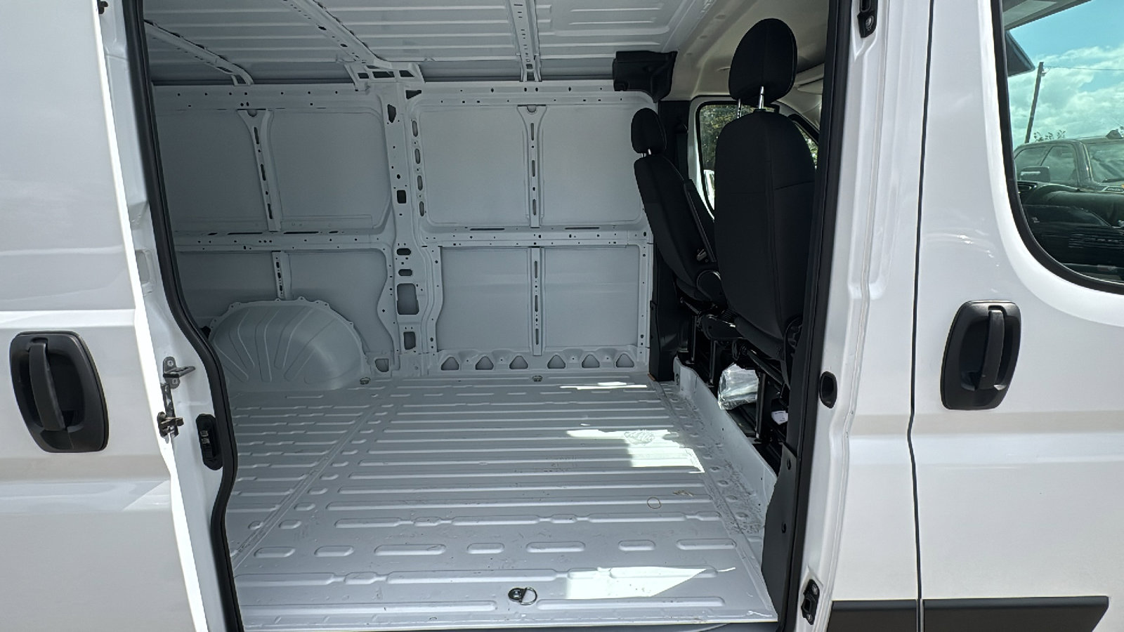 New 2026 RAM ProMaster 3500 image 14