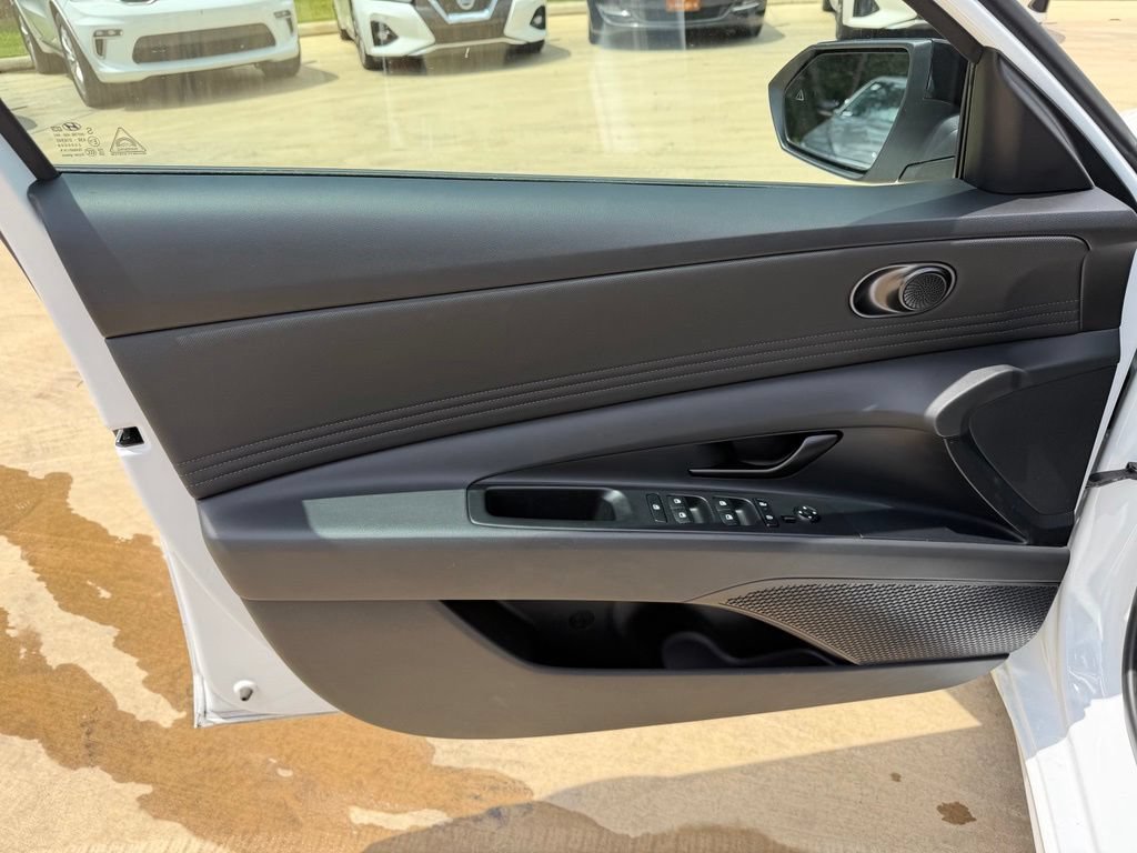 Certified 2026 Hyundai Elantra SEL Sport Premium FWD image 12