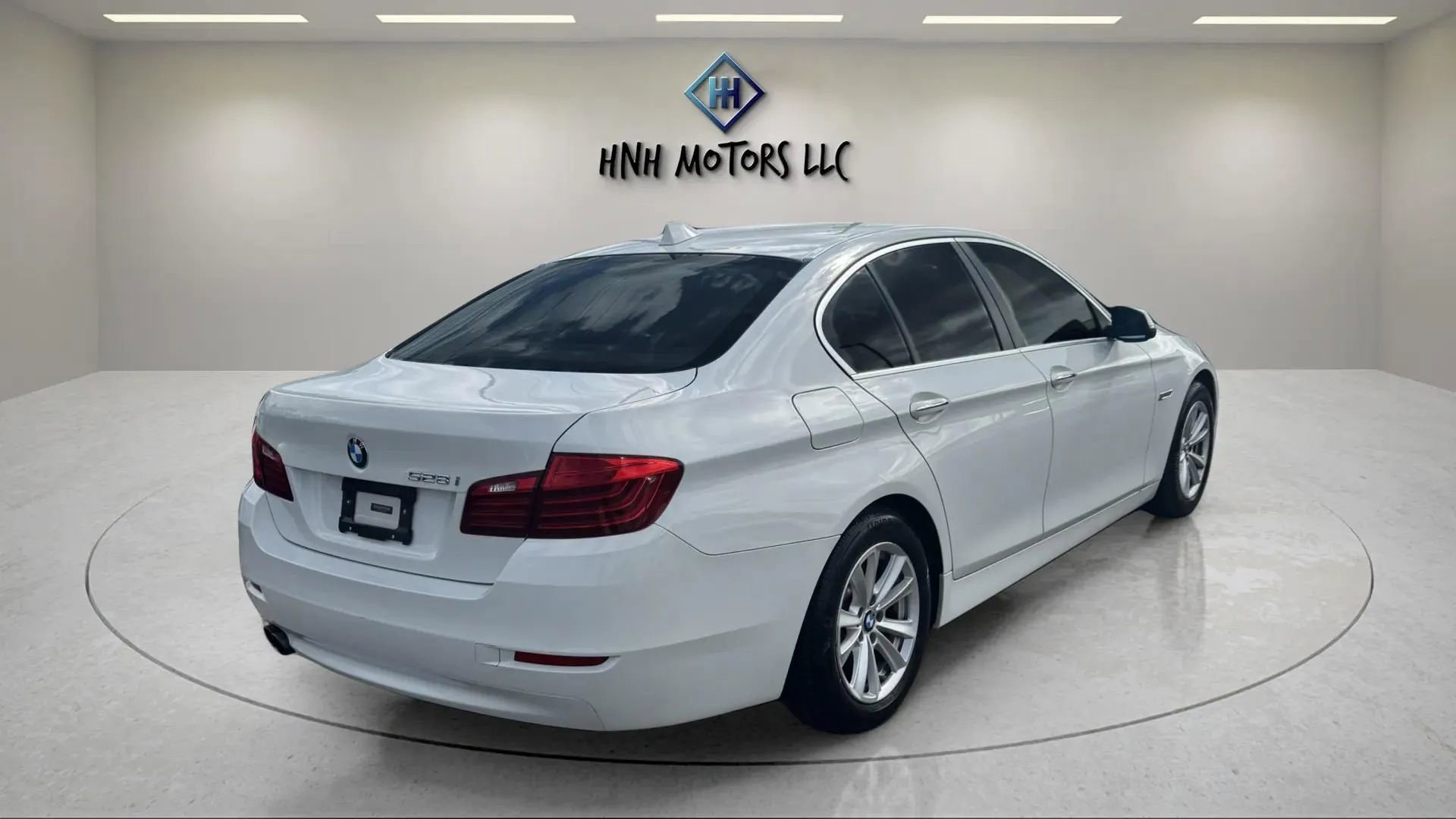 Used 2015 BMW 528i Sedan image 5