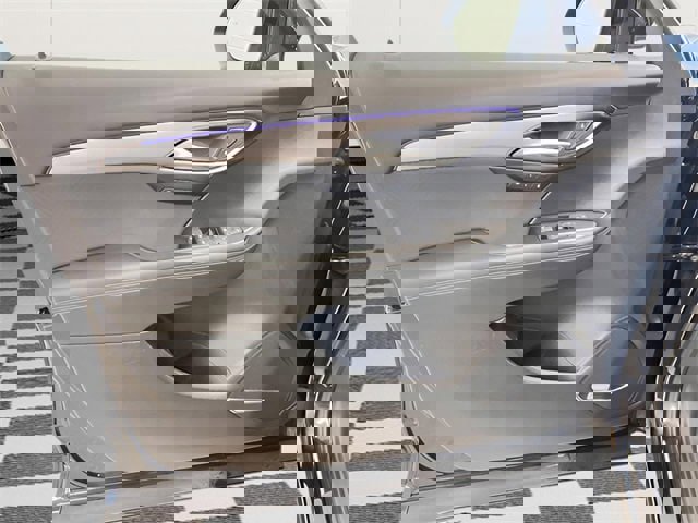 Certified 2025 Buick Envision Sport Touring image 14