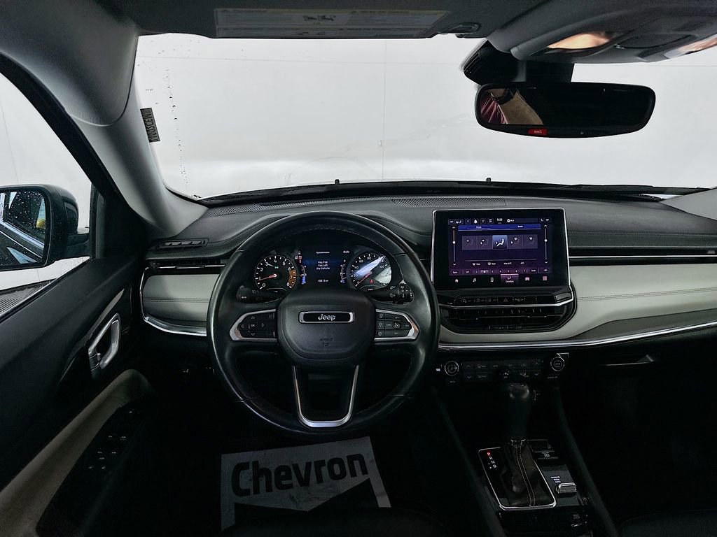 Used 2022 Jeep Compass Limited image 21