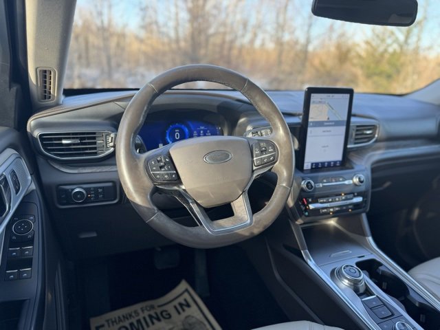 Used 2020 Ford Explorer Platinum w/ Premium Technology Package image 25