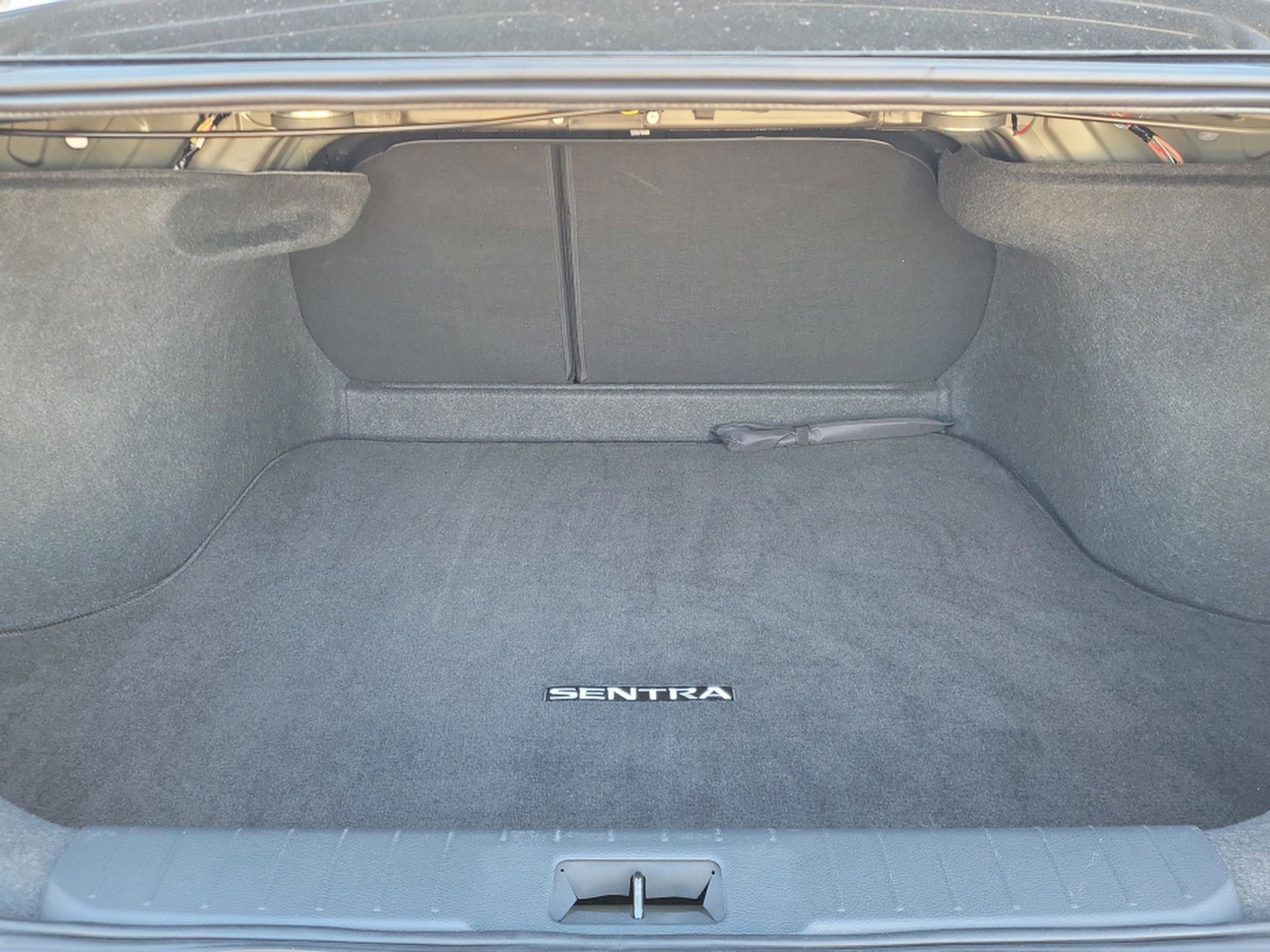 Certified 2025 Nissan Sentra SV image 9