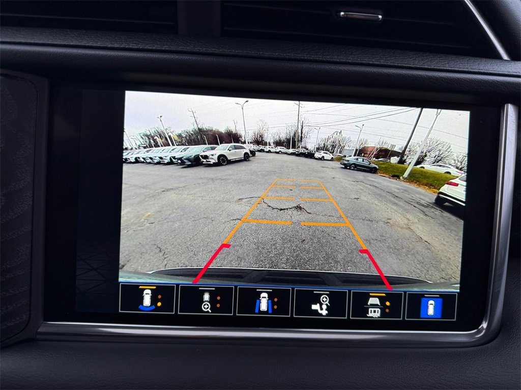 Used 2024 GMC Yukon Denali image 15