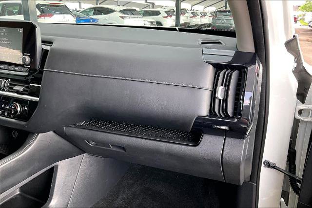 Certified 2022 Nissan Pathfinder SV FWD image 18