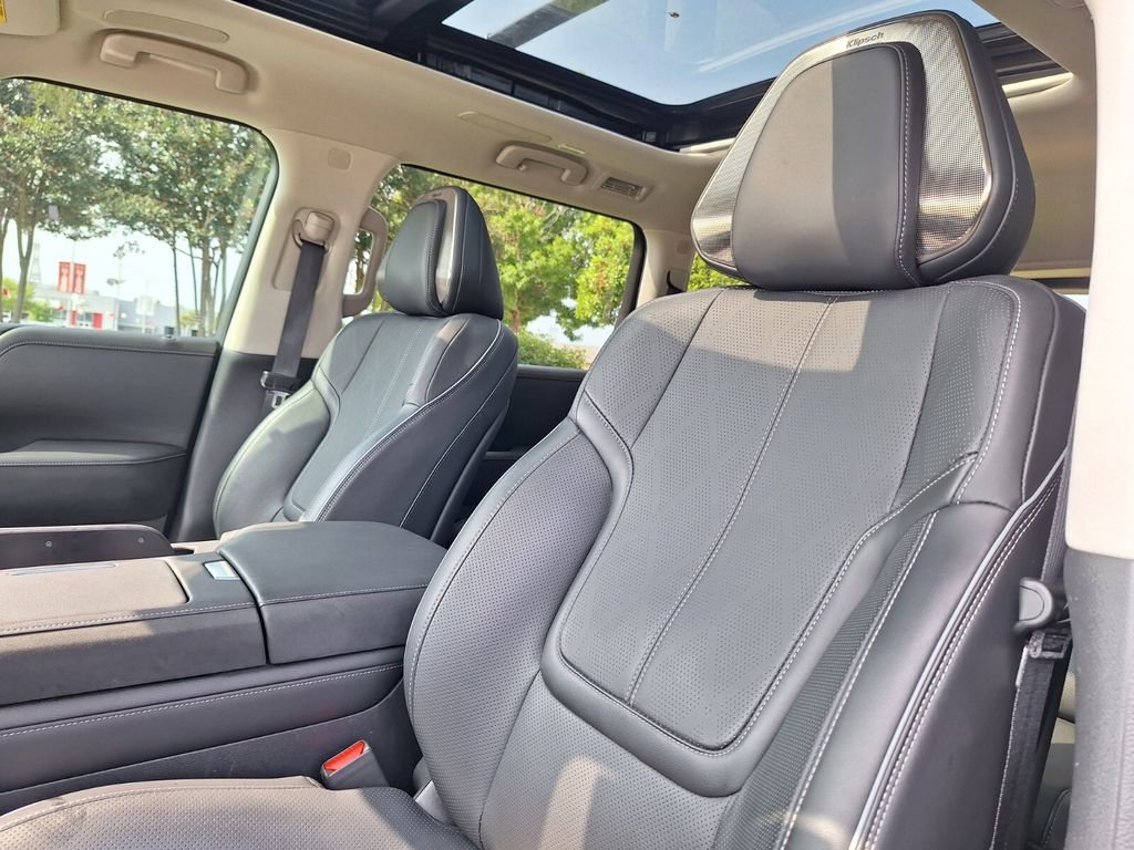 Used 2025 INFINITI QX80 Sensory w/ Exterior Package AWD/4WD image 11