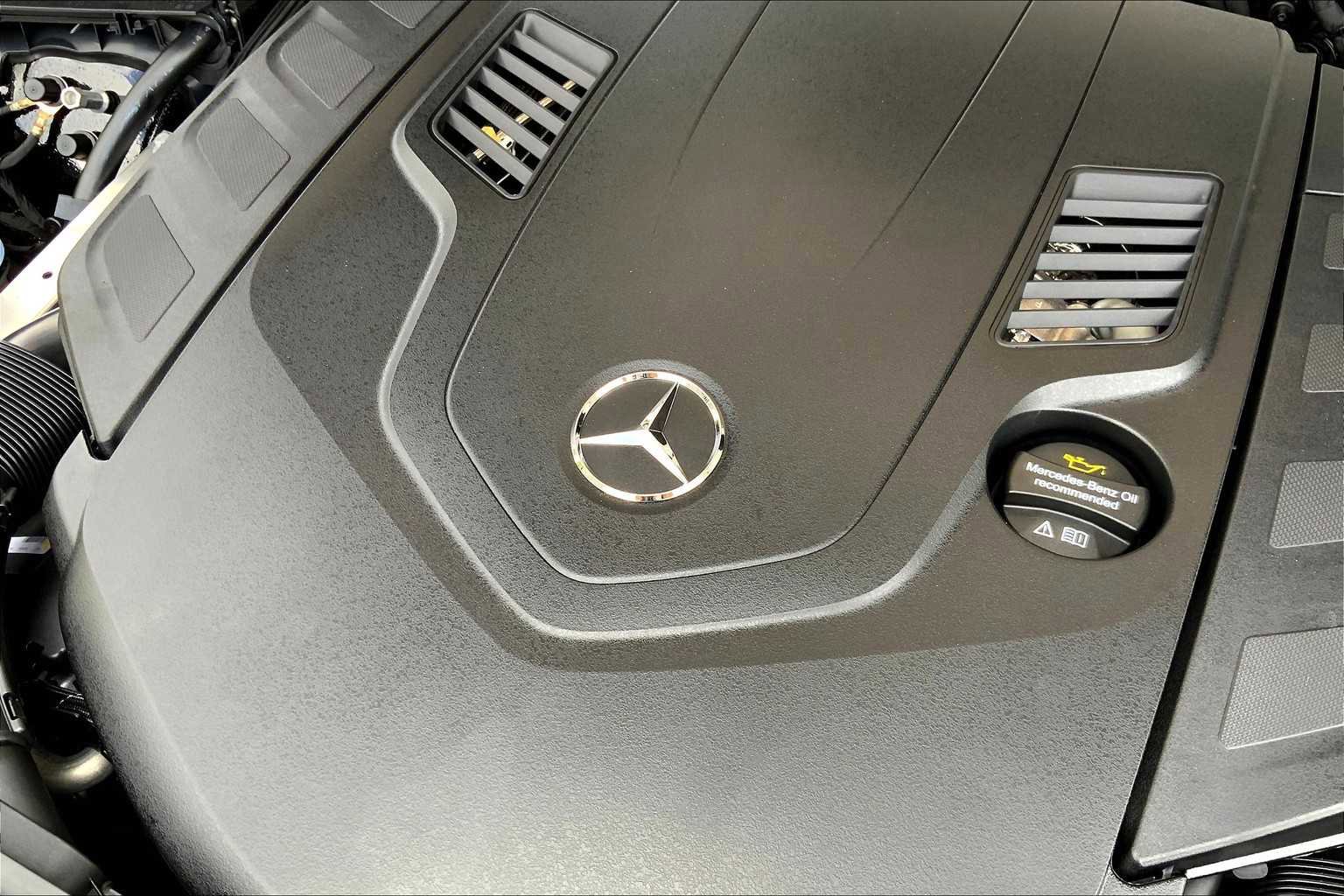 New 2025 Mercedes-Benz S 580 4MATIC Sedan image 19