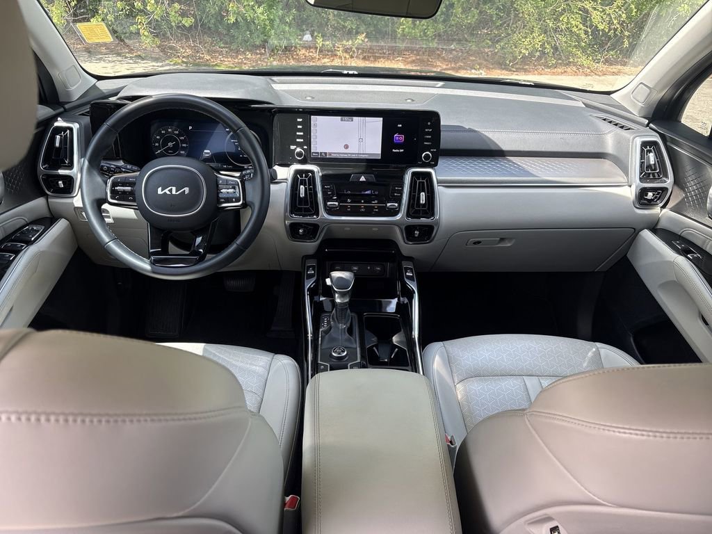 Used 2023 Kia Sorento SX FWD image 21